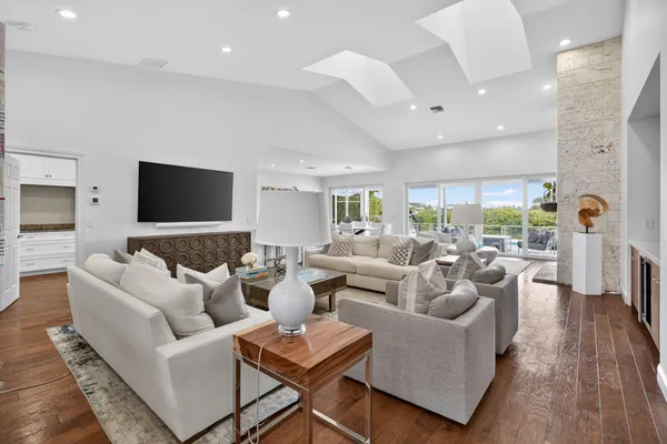 $5,900,000 | 167 Regatta Drive, Jupiter, FL 33477