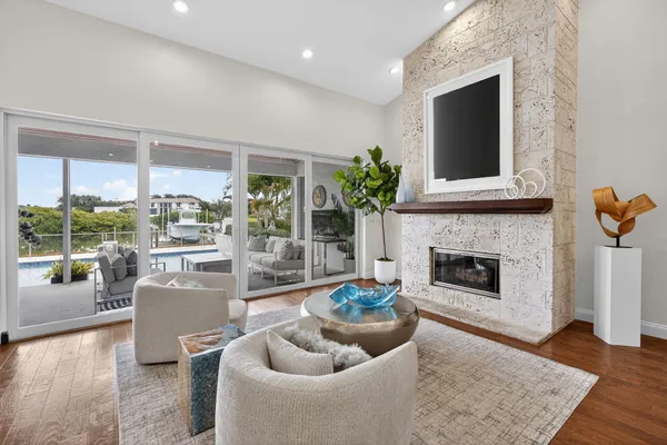 $5,900,000 | 167 Regatta Drive, Jupiter, FL 33477