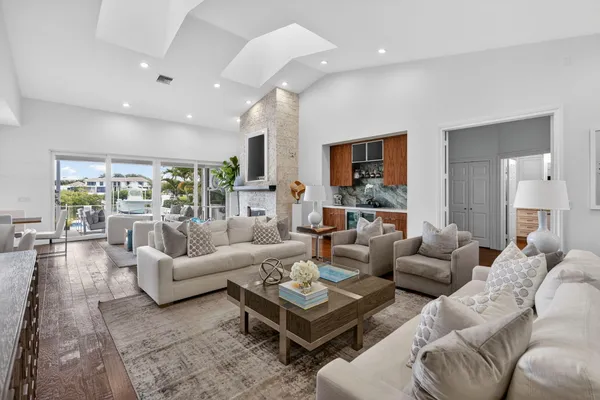 $5,900,000 | 167 Regatta Drive, Jupiter, FL 33477