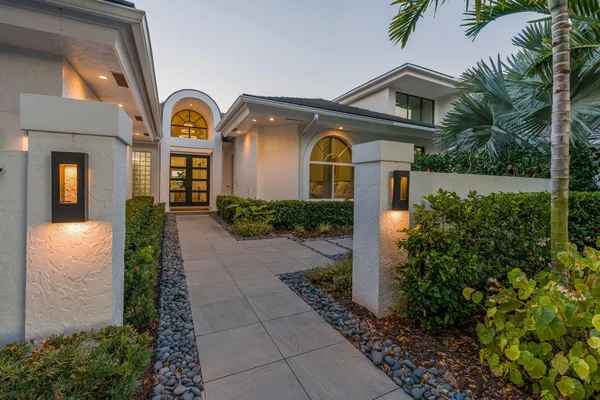 $5,900,000 | 167 Regatta Drive, Jupiter, FL 33477