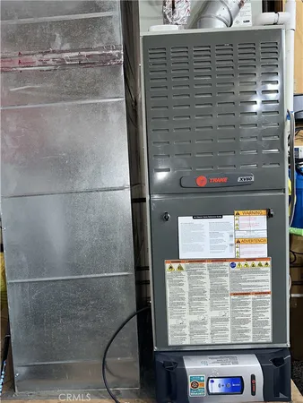 a view of a backyard with plants