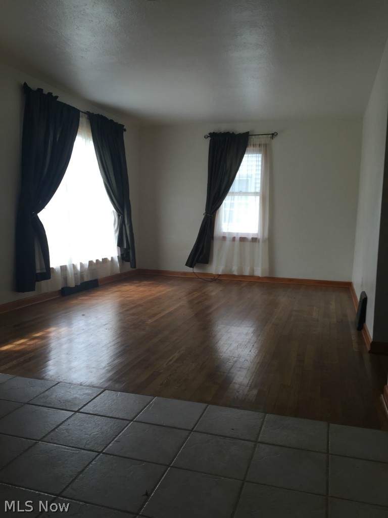 29005 Forestgrove Road Willowick, OH 44095 - Photo 3 of 11 Gallery Image 3