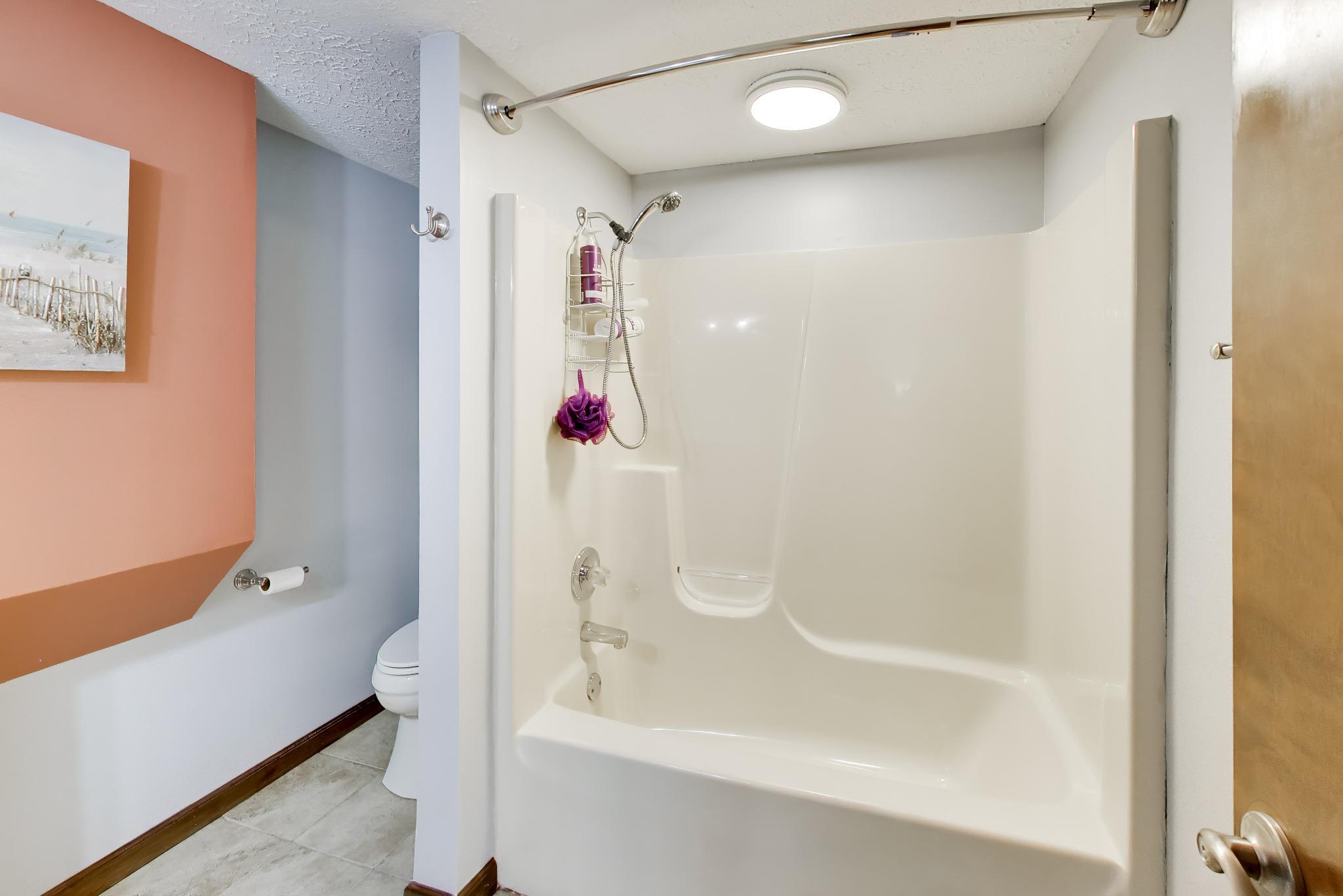 6615 Spruce Street Portage, IN 46368 - Photo 13 of 17 2048x1366