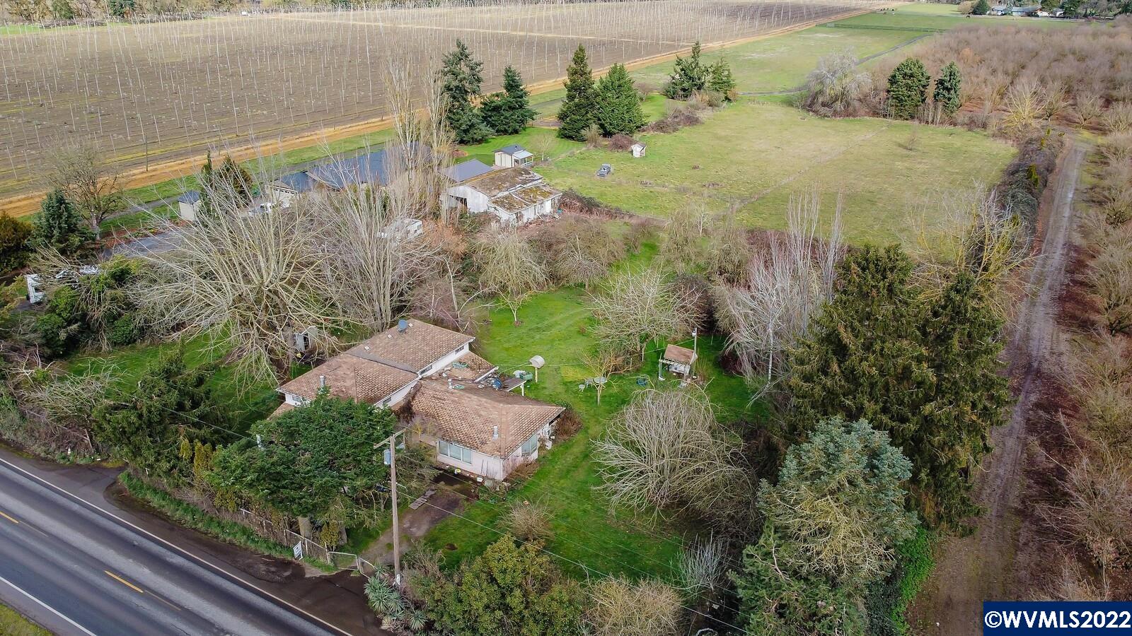 2201 Brooklake Road Northeast Salem, OR 97303 - Photo 9 of 28 Gallery Image 9