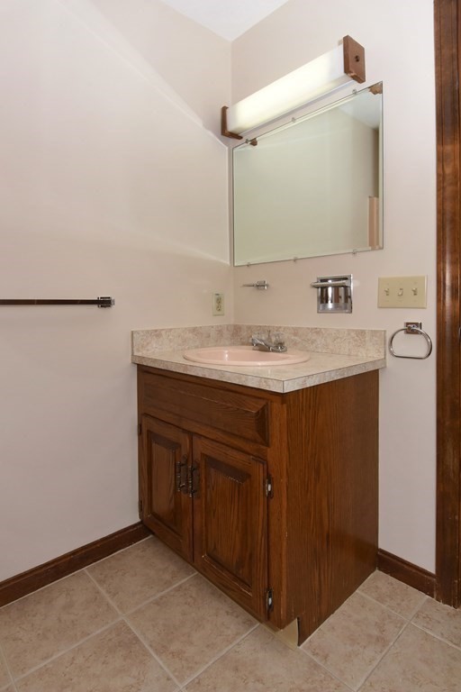 17 Charina Road Northborough, MA 01532 - Photo 14 of 30 Gallery Image 14