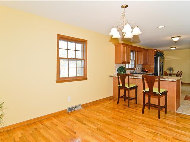 6418 Welham Road Indianapolis, IN 46220 - Photo 8 of 20 Gallery Image 8