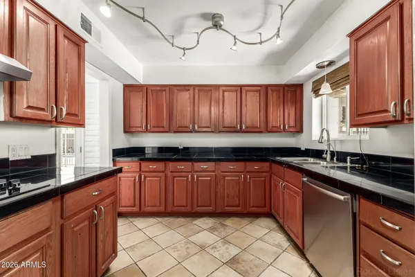 $669,000 | 223 East Concorda Drive, Tempe, AZ 85282