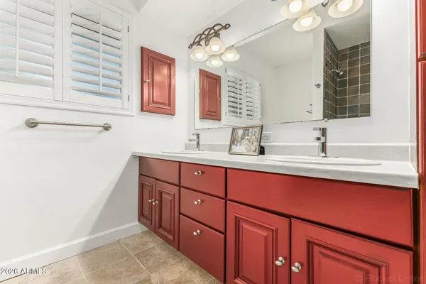 $669,000 | 223 East Concorda Drive, Tempe, AZ 85282