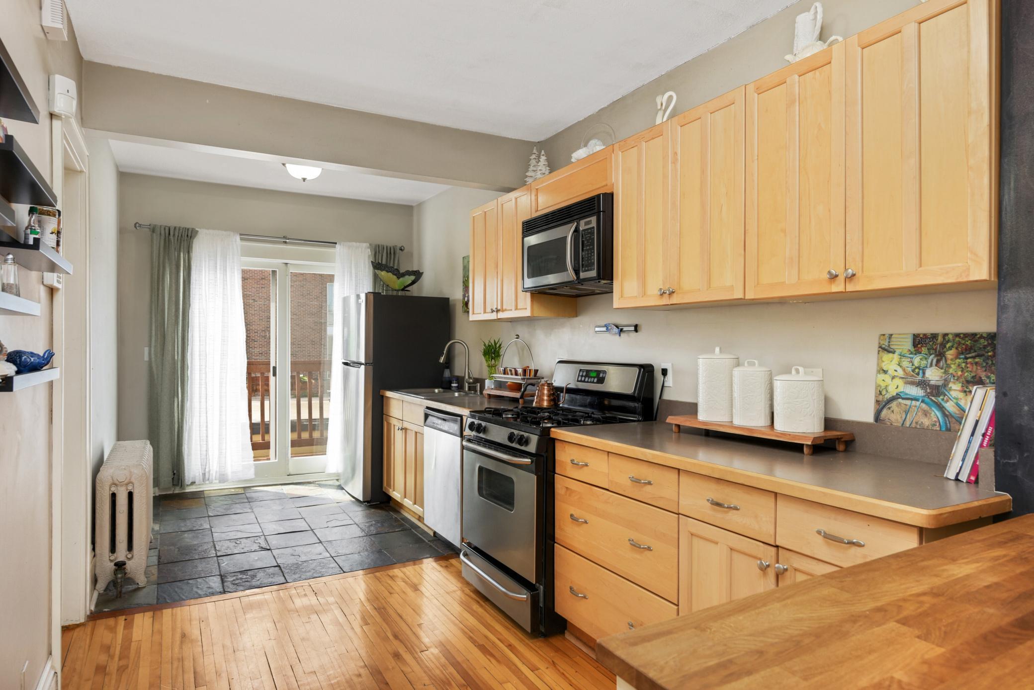 1828 Clinton Avenue, Unit 3 Minneapolis, MN 55404 - Photo 13 of 29