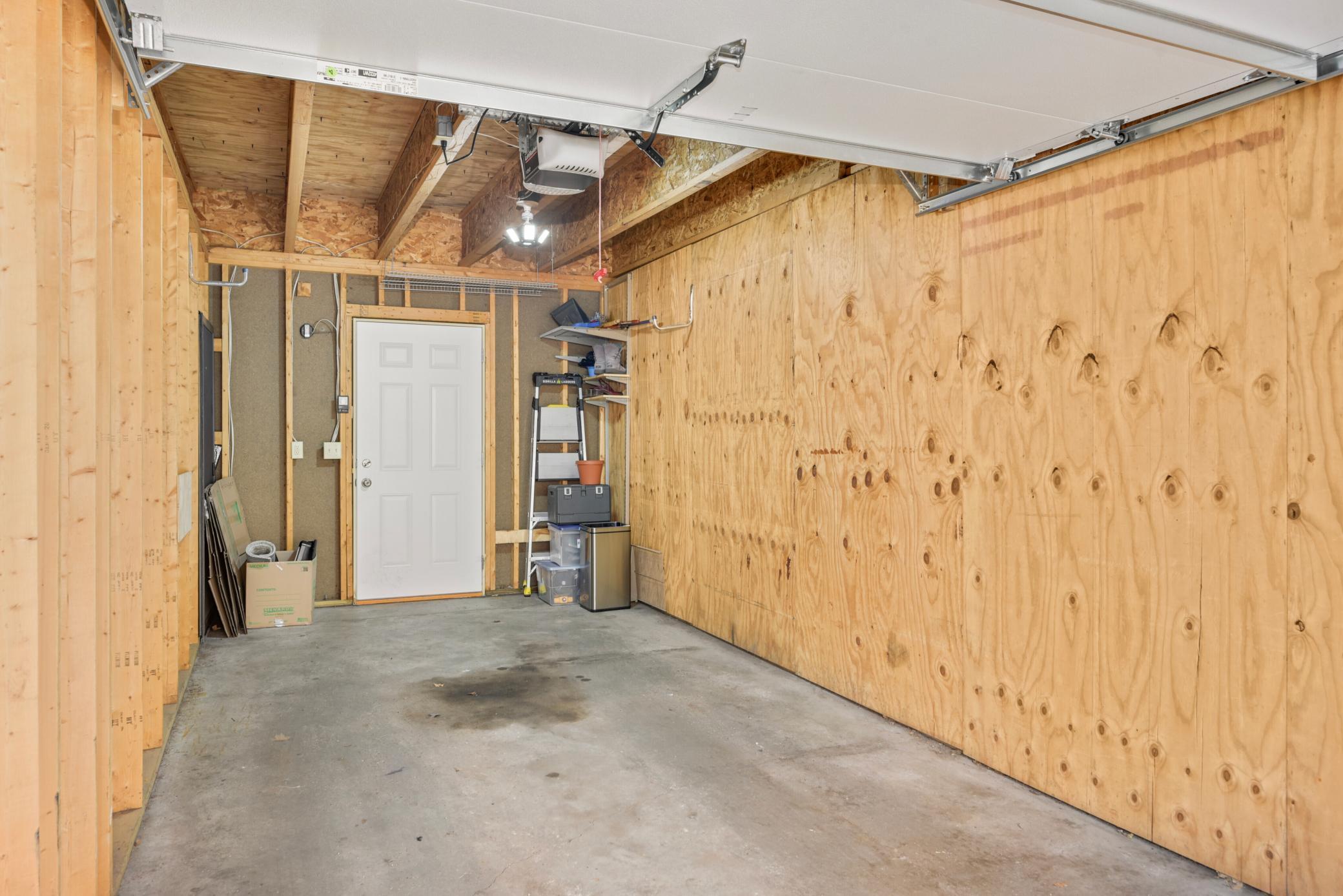 1828 Clinton Avenue, Unit 3 Minneapolis, MN 55404 - Photo 27 of 29