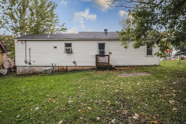 $208,000 | 8920 Memory Trail, Wonder Lake, IL 60097