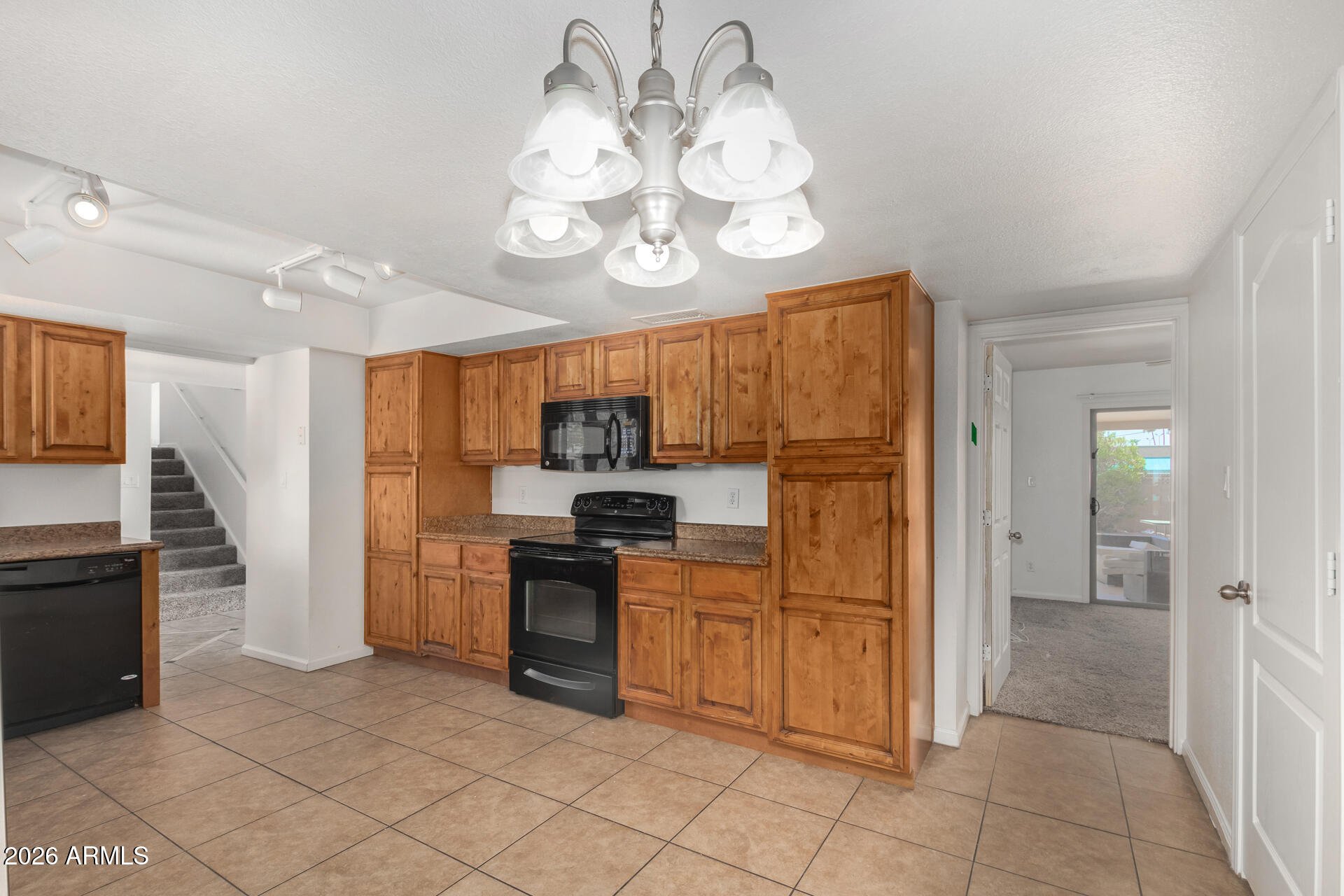 3418 South Oak Street Tempe, AZ 85282 - Photo 13 of 40 21 - Oak