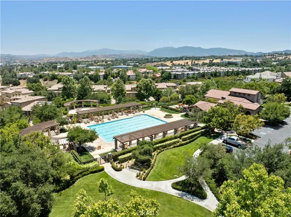 $1,350,000 | 25679 Smoketree Lane, Valencia, CA 91381