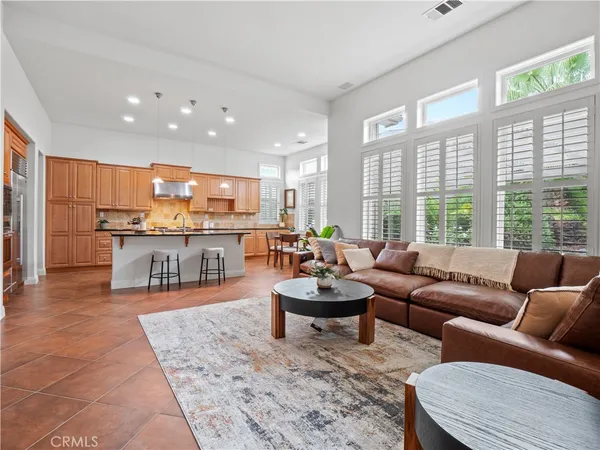 $1,350,000 | 25679 Smoketree Lane, Valencia, CA 91381