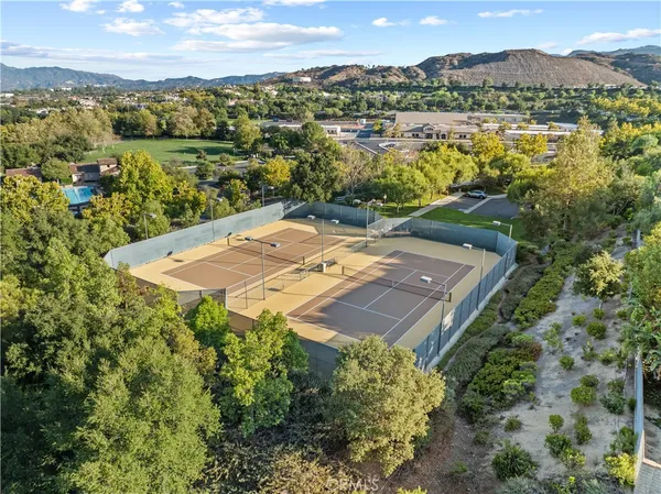 $1,350,000 | 25679 Smoketree Lane, Valencia, CA 91381