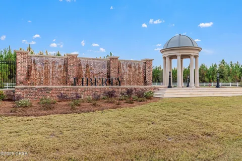 $329,900 | 6425 Slabinski Lane, Panama City, FL 32404