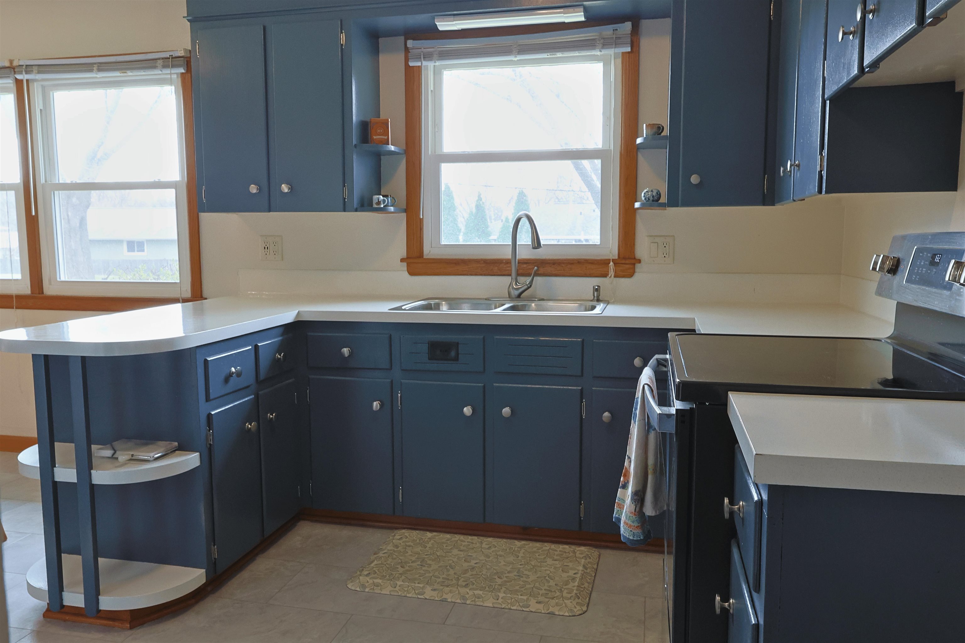 402 Frost Woods Road Monona, WI 53716 - Photo 11 of 24