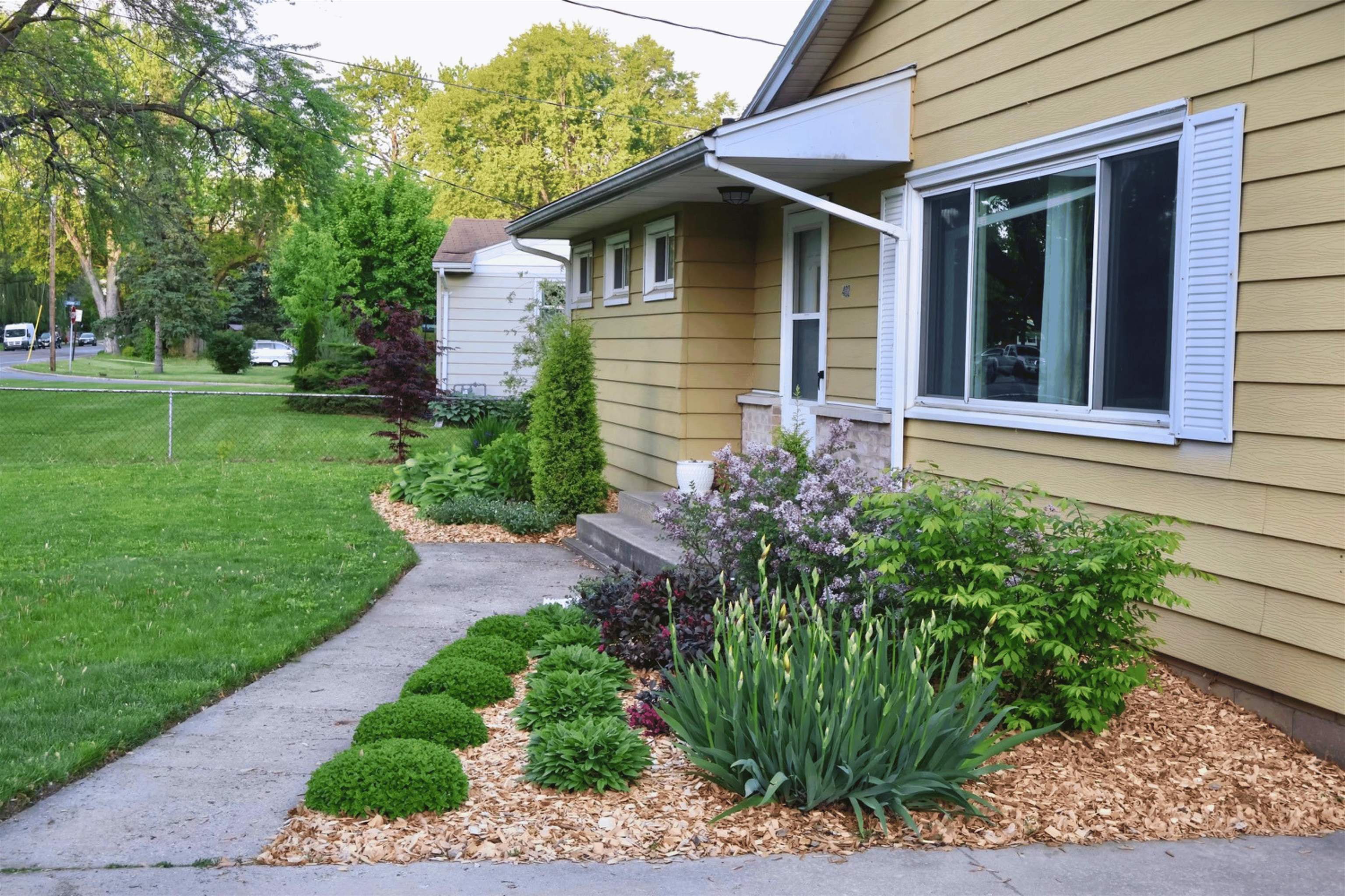 402 Frost Woods Road Monona, WI 53716 - Photo 2 of 24