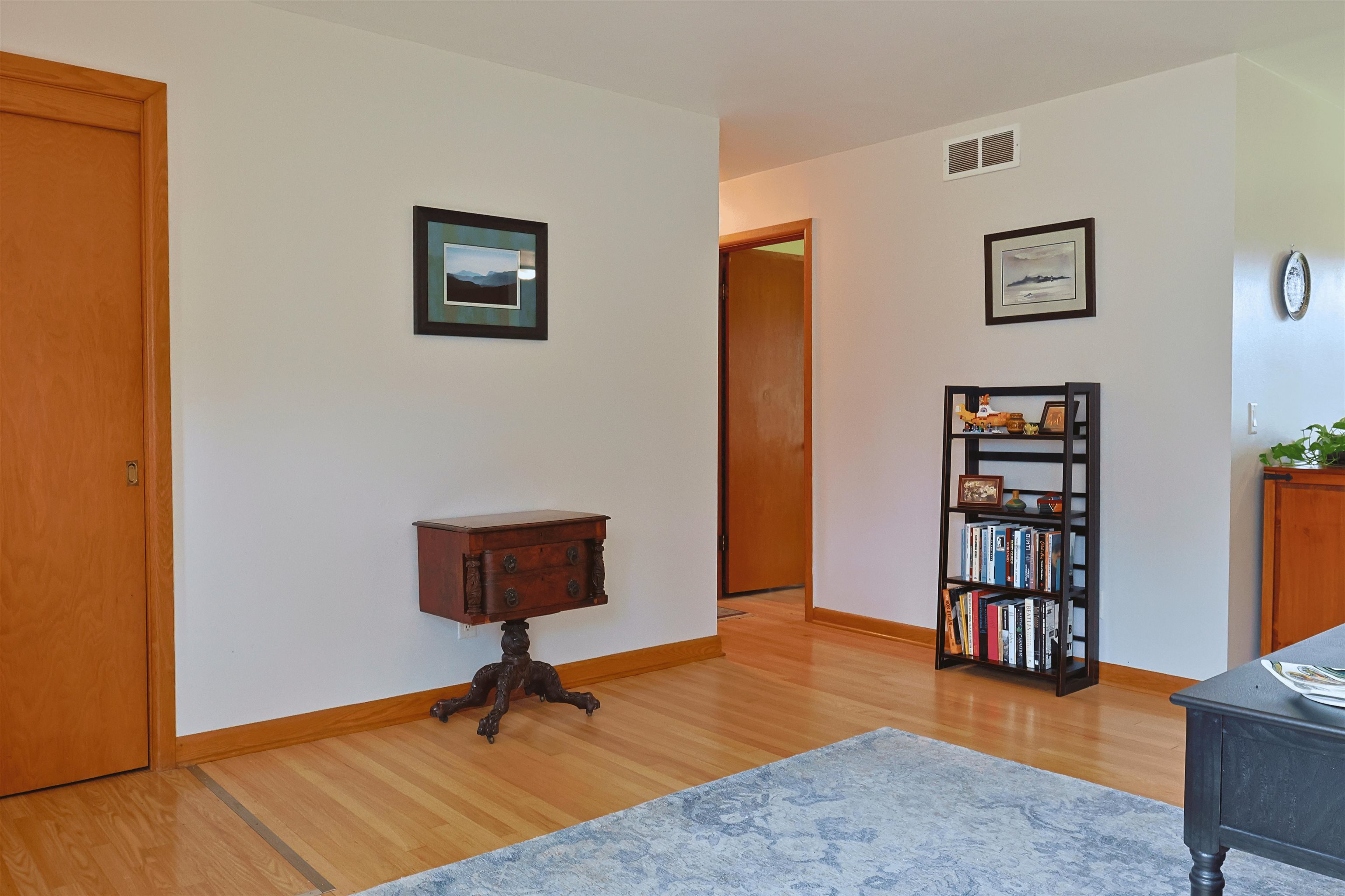 402 Frost Woods Road Monona, WI 53716 - Photo 7 of 24