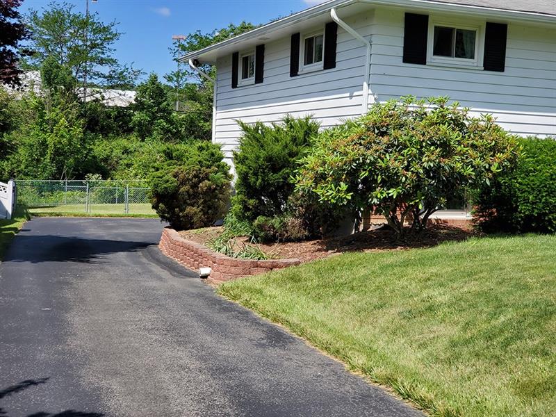 934 McKnight Road Indiana, PA 15701 - Photo 22 of 25 Driveway