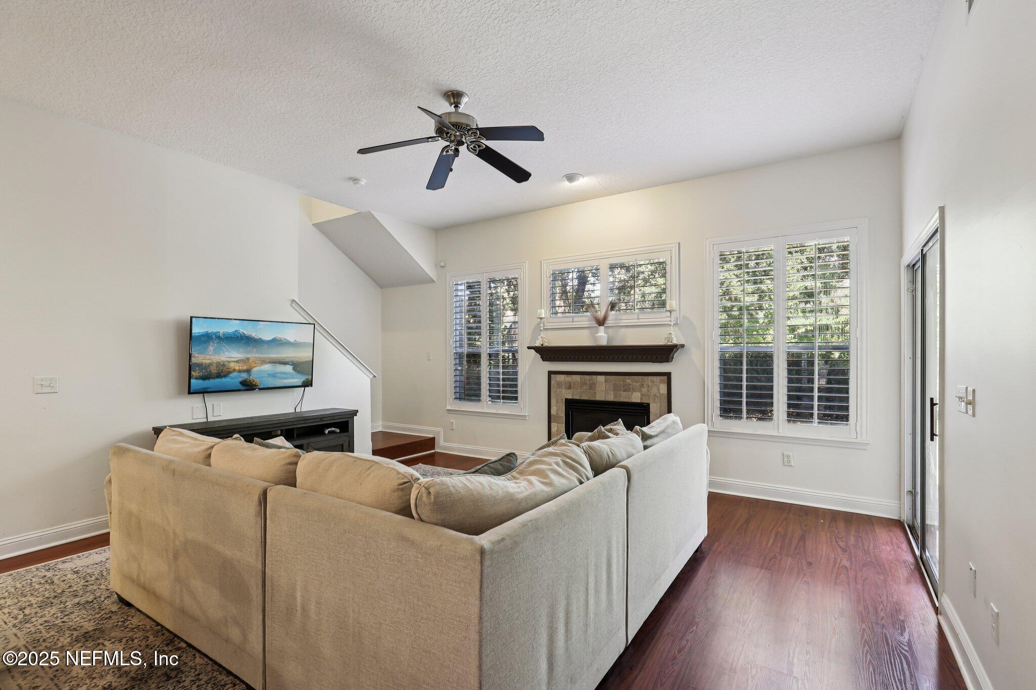 333 Stokes Creek Drive St. Augustine, FL 32095 - Photo 11 of 68 Living Room W Gas Fireplace