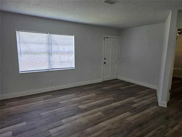 $1,400 | 6735 West Park Drive, Homosassa, FL 34446