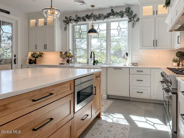 $7,750,000 | 3236 Lake Shore Drive, Lake George, NY 12845