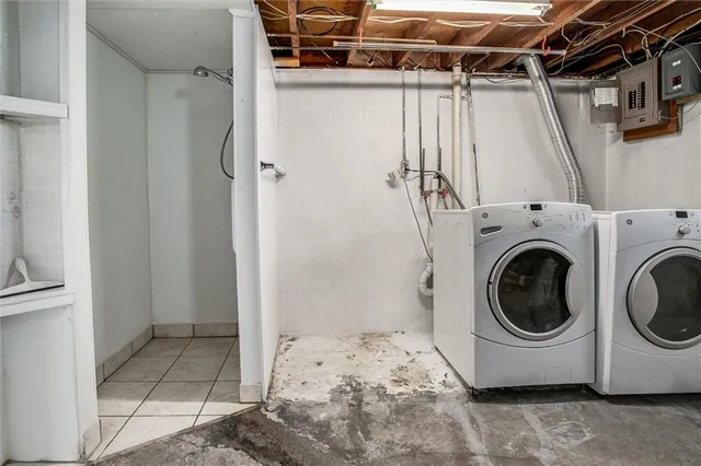 $267,500 | 4005 South Coachman Drive, Independence, MO 64055