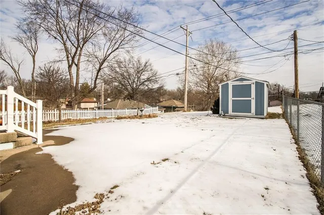 $267,500 | 4005 South Coachman Drive, Independence, MO 64055