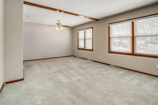 $267,500 | 4005 South Coachman Drive, Independence, MO 64055