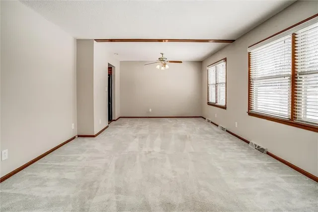 $267,500 | 4005 South Coachman Drive, Independence, MO 64055