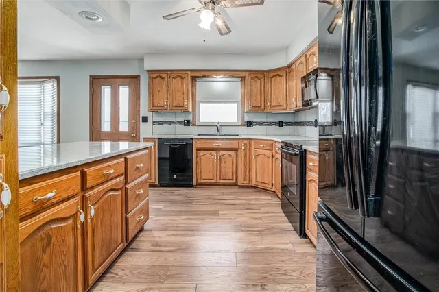 $267,500 | 4005 South Coachman Drive, Independence, MO 64055