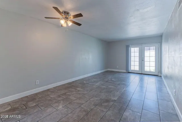 $1,300 | 936 West Mountain View Road, Unit 6, Phoenix, AZ 85021