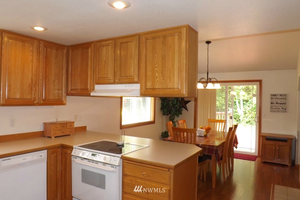 7147 Johnson Point Road Northeast Olympia, WA 98516 - Photo 3 of 15 Gallery Image 3