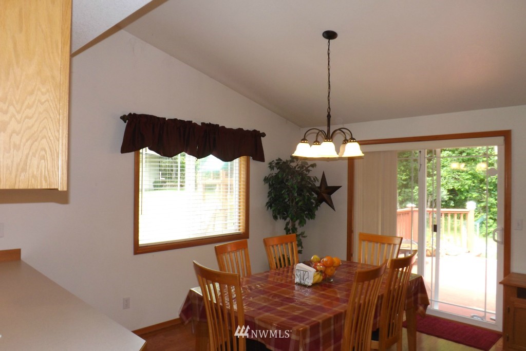 7147 Johnson Point Road Northeast Olympia, WA 98516 - Photo 5 of 15 Gallery Image 5
