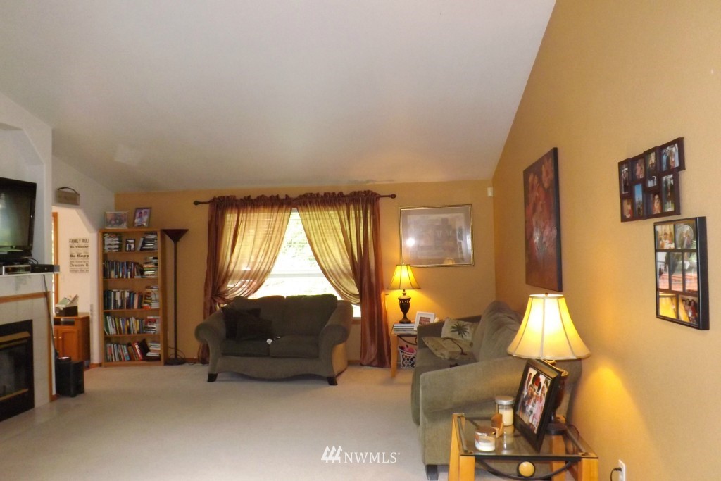 7147 Johnson Point Road Northeast Olympia, WA 98516 - Photo 6 of 15 Gallery Image 6