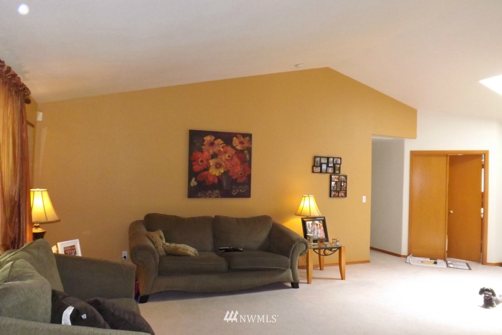 7147 Johnson Point Road Northeast Olympia, WA 98516 - Photo 7 of 15 Gallery Image 7