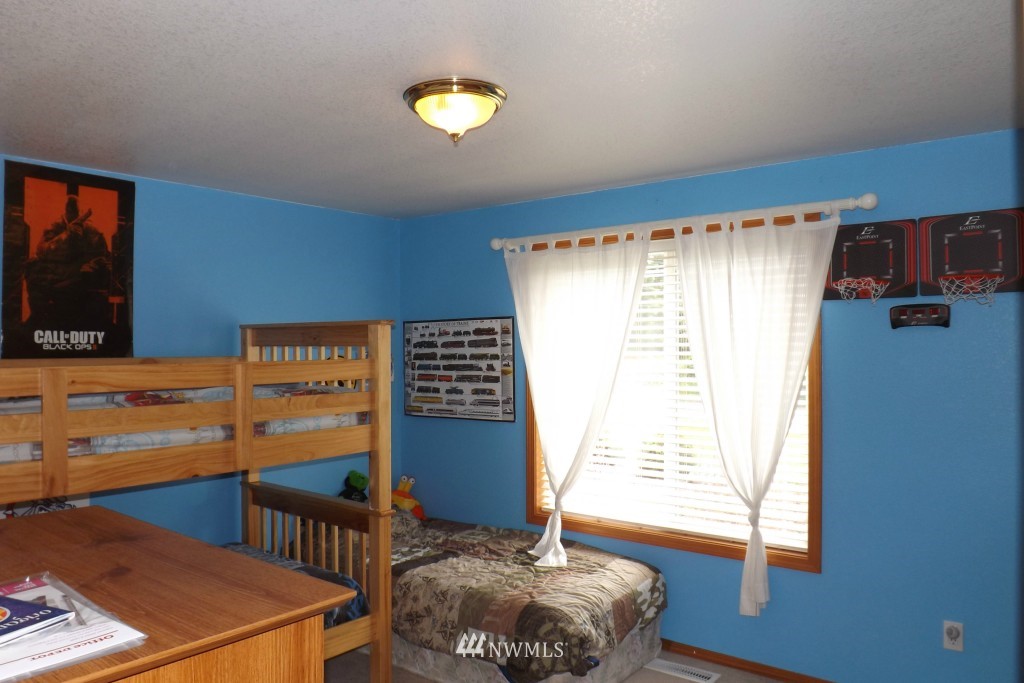 7147 Johnson Point Road Northeast Olympia, WA 98516 - Photo 10 of 15 Gallery Image 10