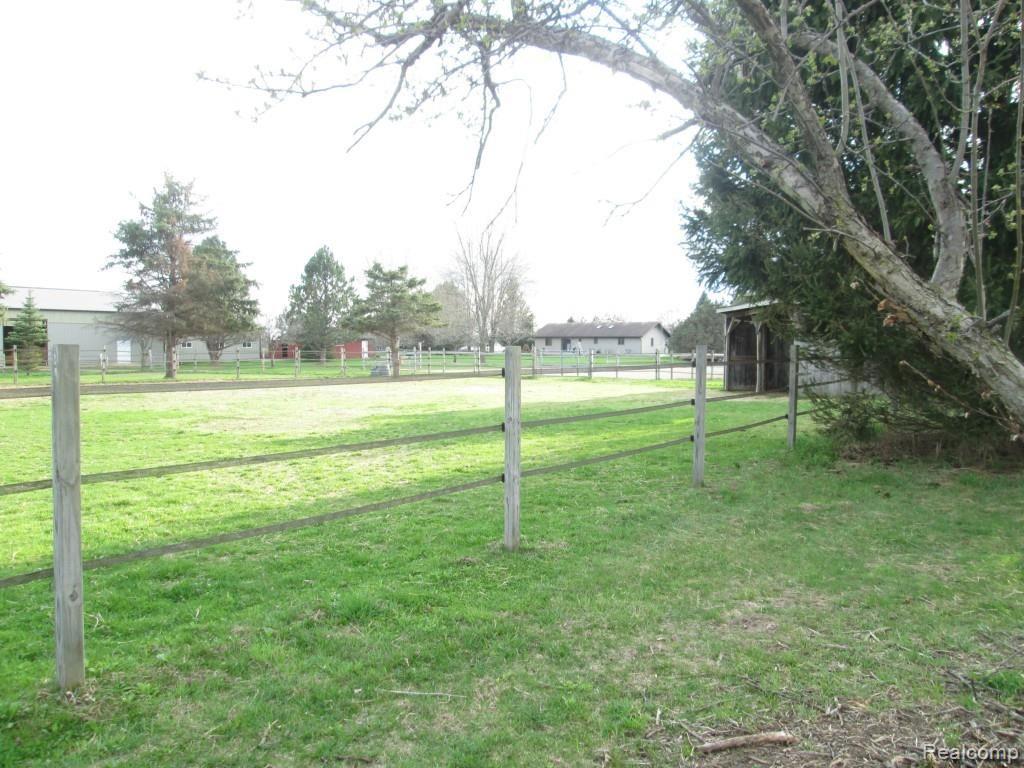 13087 Hogan Road Linden, MI 48451 - Photo 60 of 82 IMG_0695.jpg