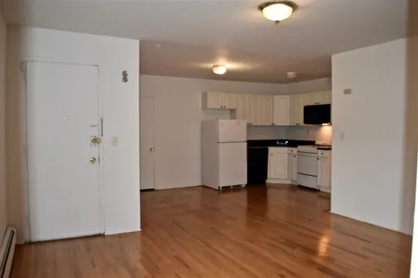 $3,400 | 1040 Willow Avenue, Unit 10B, Hoboken, NJ 07030