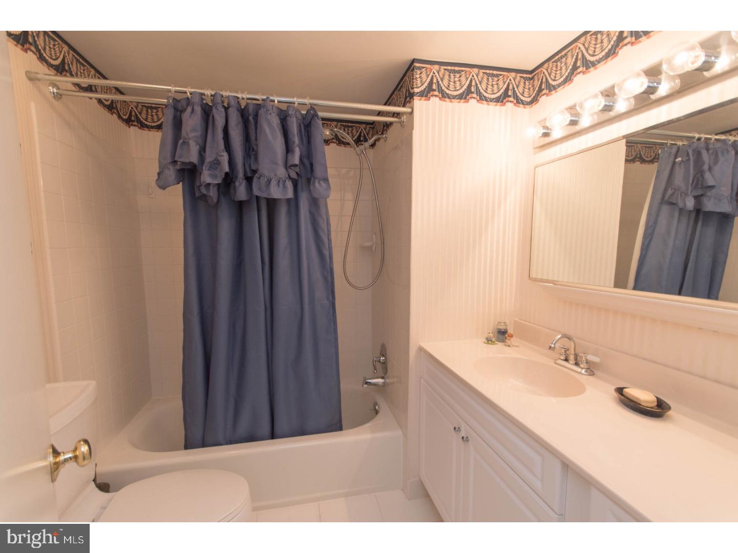 214 County Line Road Huntingdon Valley, PA 19006 - Photo 18 of 25