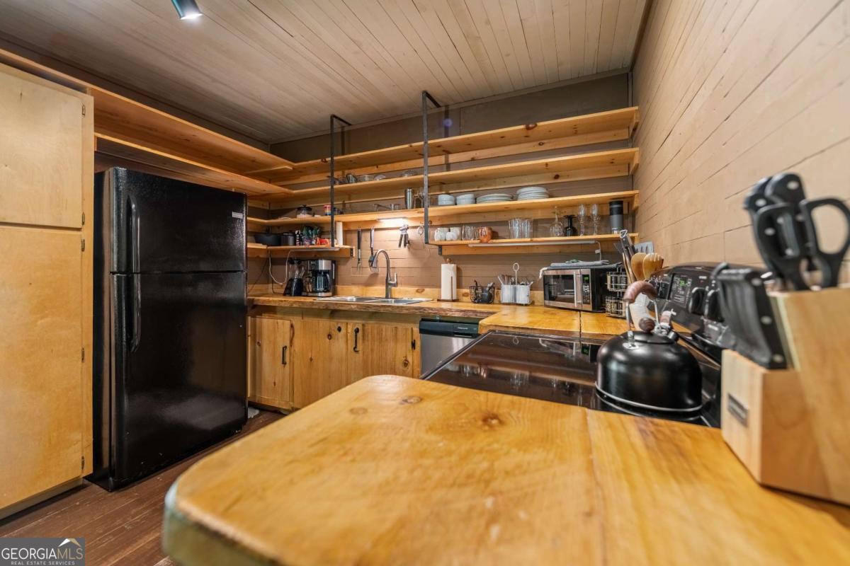 120 Community Hill Drive Blue Ridge, GA 30513 - Photo 18 of 57