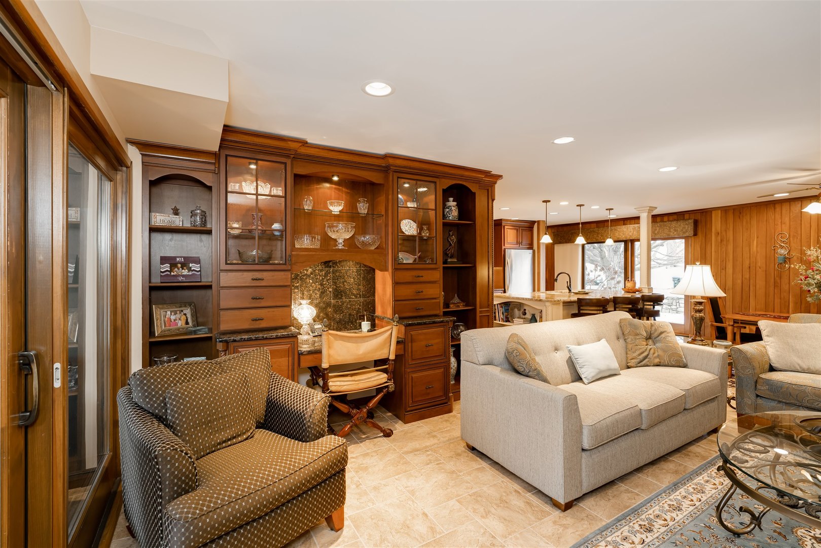 219 Parkview Drive Bloomington, IL 61701 - Photo 24 of 60 a living room with furniture and a large window
