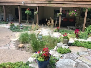 219 Parkview Drive Bloomington, IL 61701 - Photo 7 of 60 a front view of house and flowers