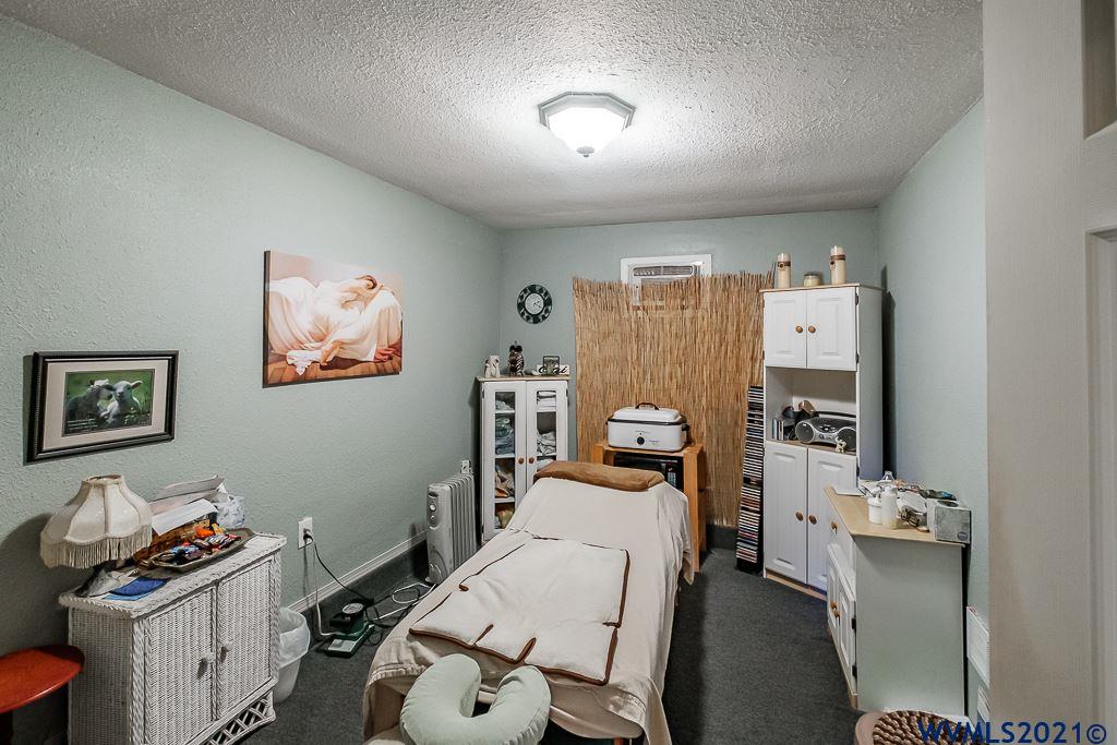 317 Southeast 3rd Avenue Albany, OR 97321 - Photo 29 of 39