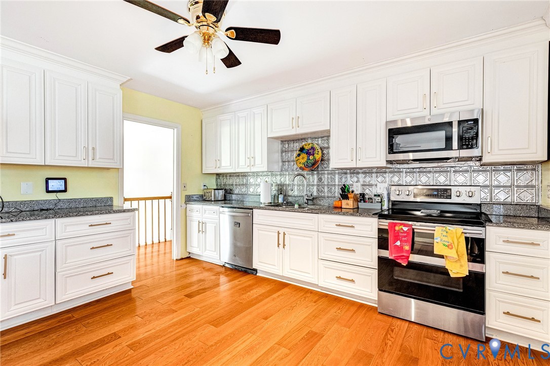 3802 North Middlebrook Court Chester, VA 23831 - Photo 9 of 36