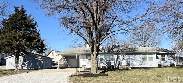 $265,000 | 929 West S Street, Mascoutah, IL 62258