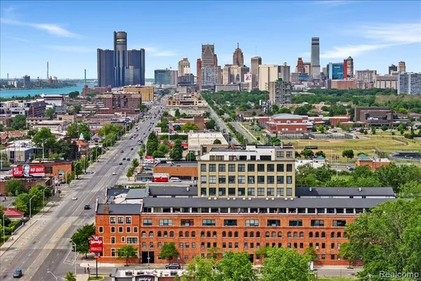 $150,000 | 6533 East Jefferson Avenue, Unit 703, Detroit, MI 48207