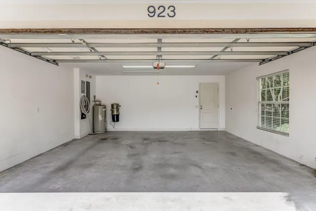 a view of a garage