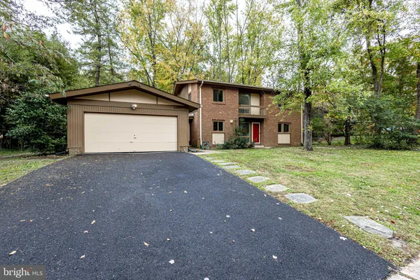 $3,400 | 3409 Wessynton Way, Alexandria, VA 22309